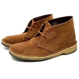 Clarks Desert Boots Chukka Suede Lace Up sz 7 EUC